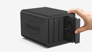 Read more about the article TerraMaster представляет свое новое устройство F4-212 4Bay Private Cloud NAS